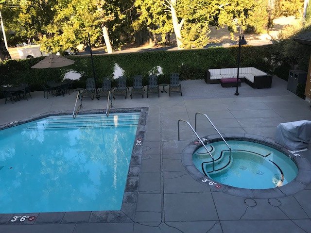 Best Western Plus Stevenson Manor-泳池