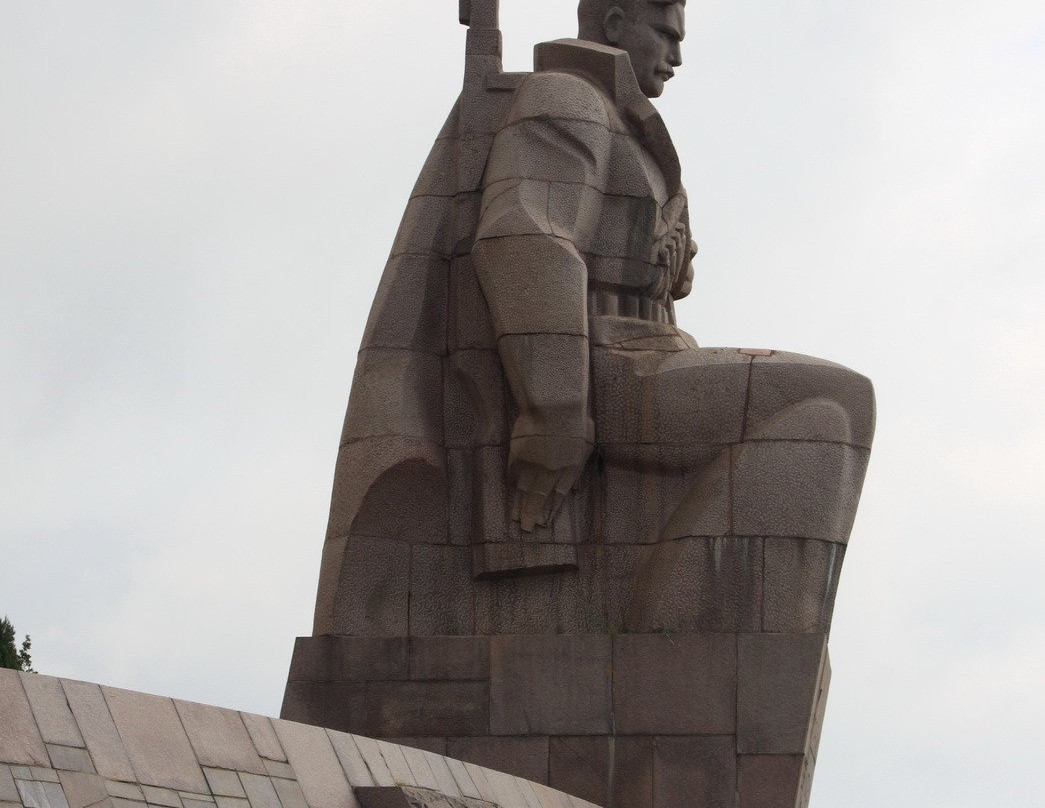 Monument to Sailors of Revolution景点图片