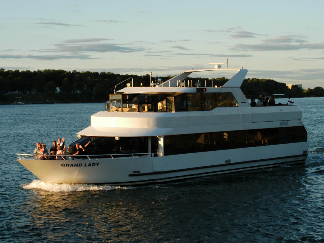 Grand Lady Cruises-水牛城必去景点