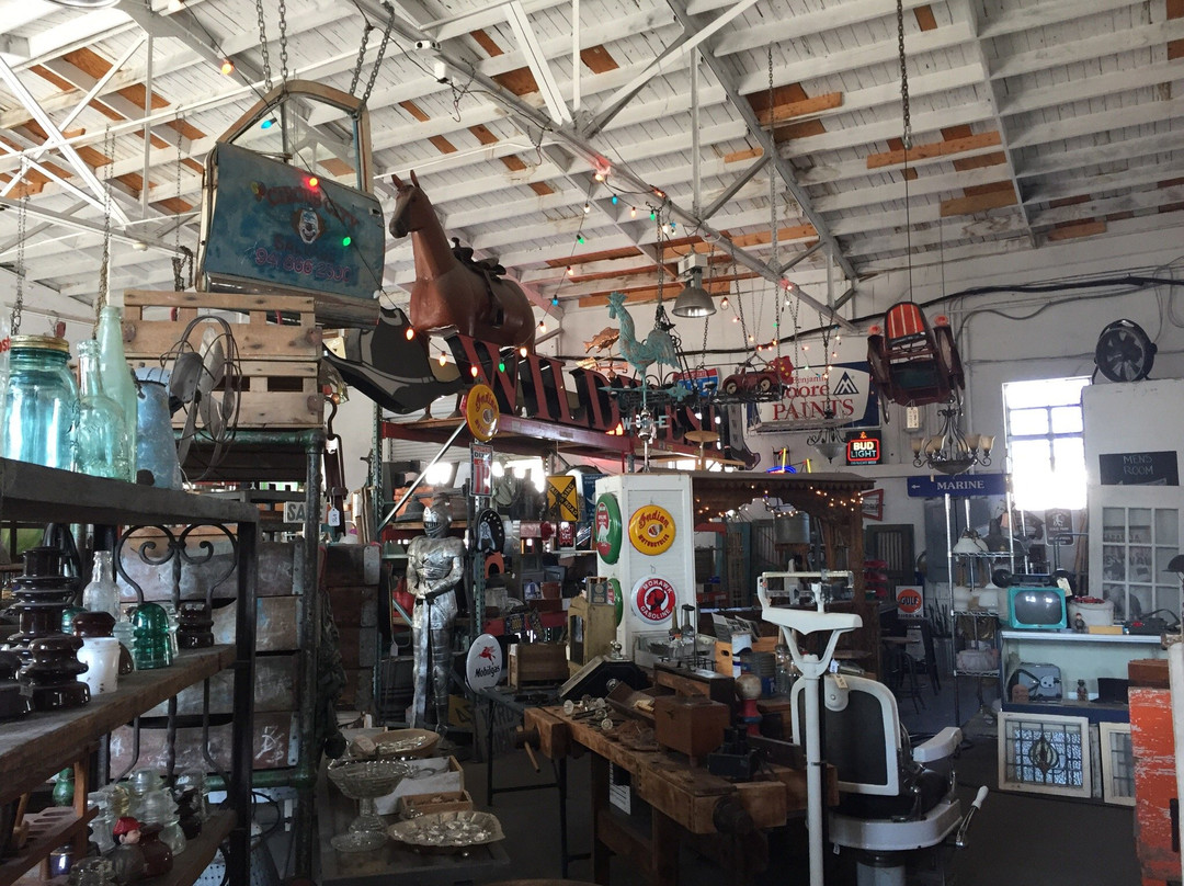 Circus City Architectural Salvage-萨拉索塔必去景点