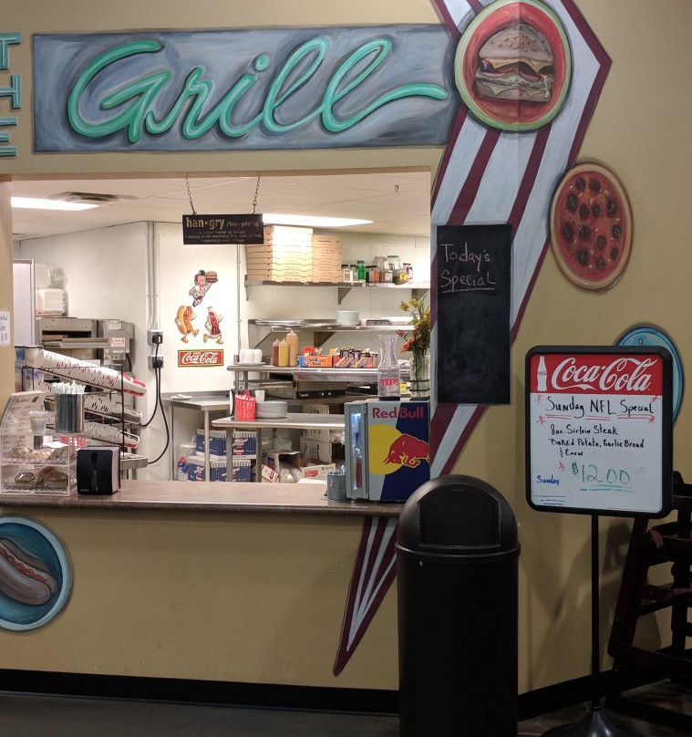 Riverton旅游景点-Delton Lanes