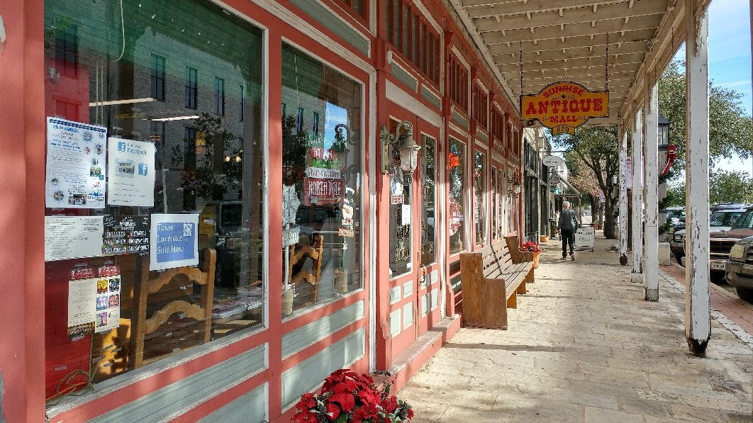 Camp Verde旅游景点-Sunrise Antique Mall