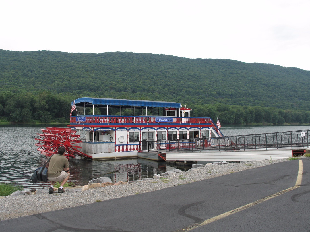 Hiawatha Paddlewheel Riverboat-Williamsport必去景点