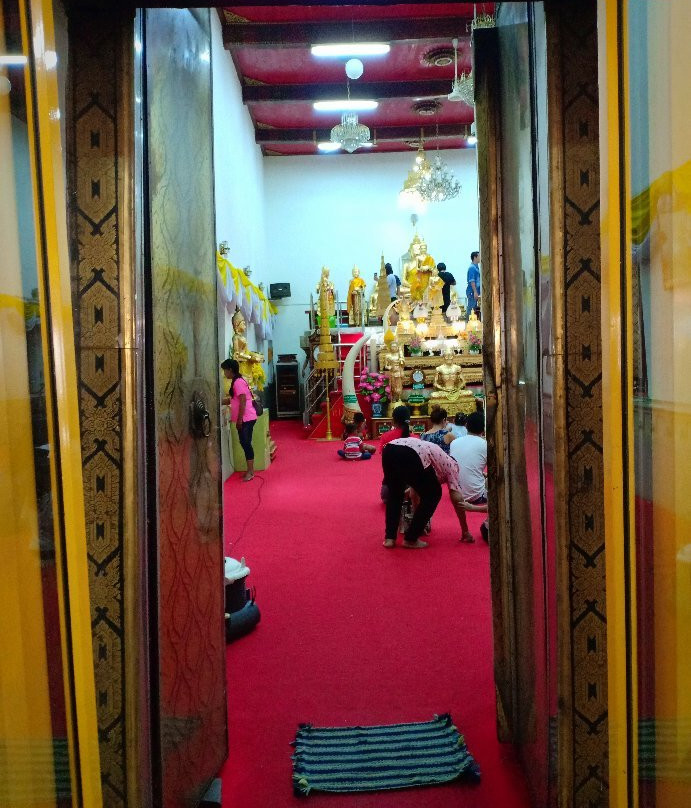Wat Phet Samuth Woravihan景点图片
