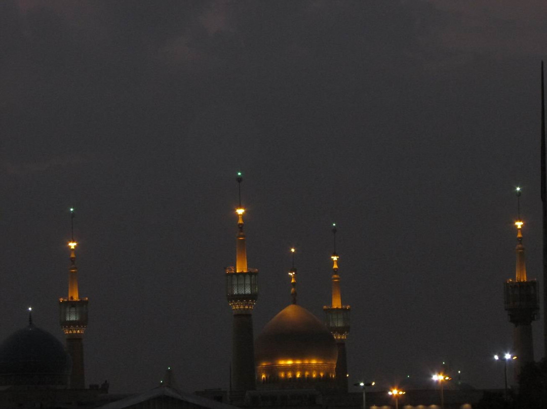 Holy shrine of Imam khomeini景点图片