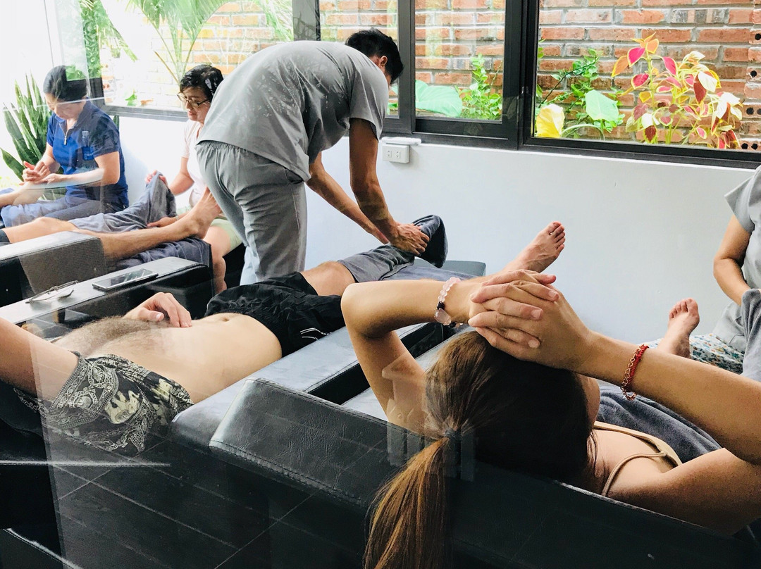 BamBoo Massage景点图片