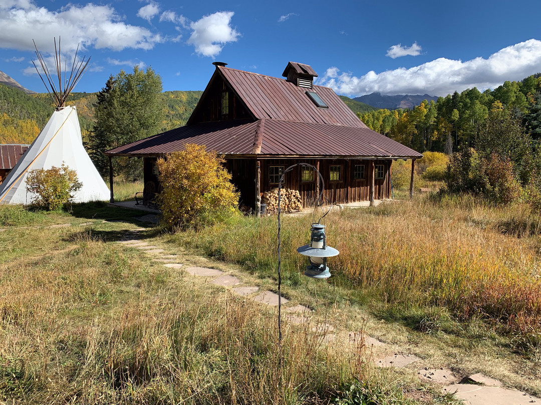 Dunton Hot Springs主图