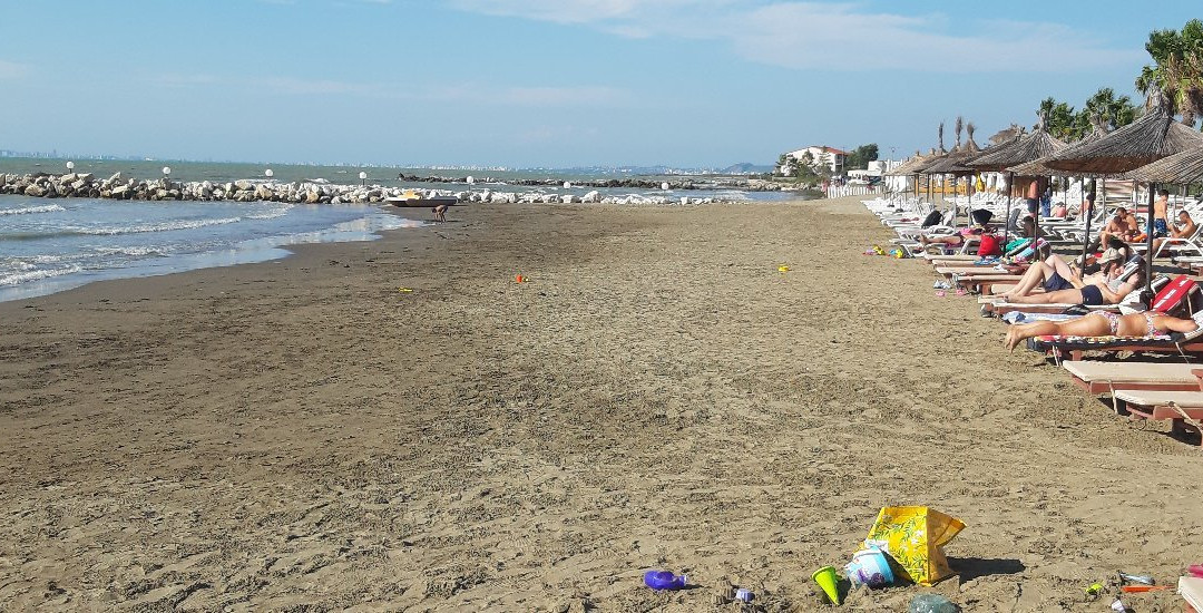 Umami Beach Resort主图