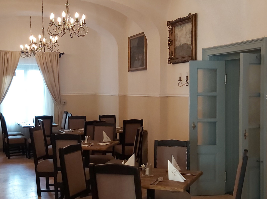 Fenyoharaszt Kastelyszallo主图