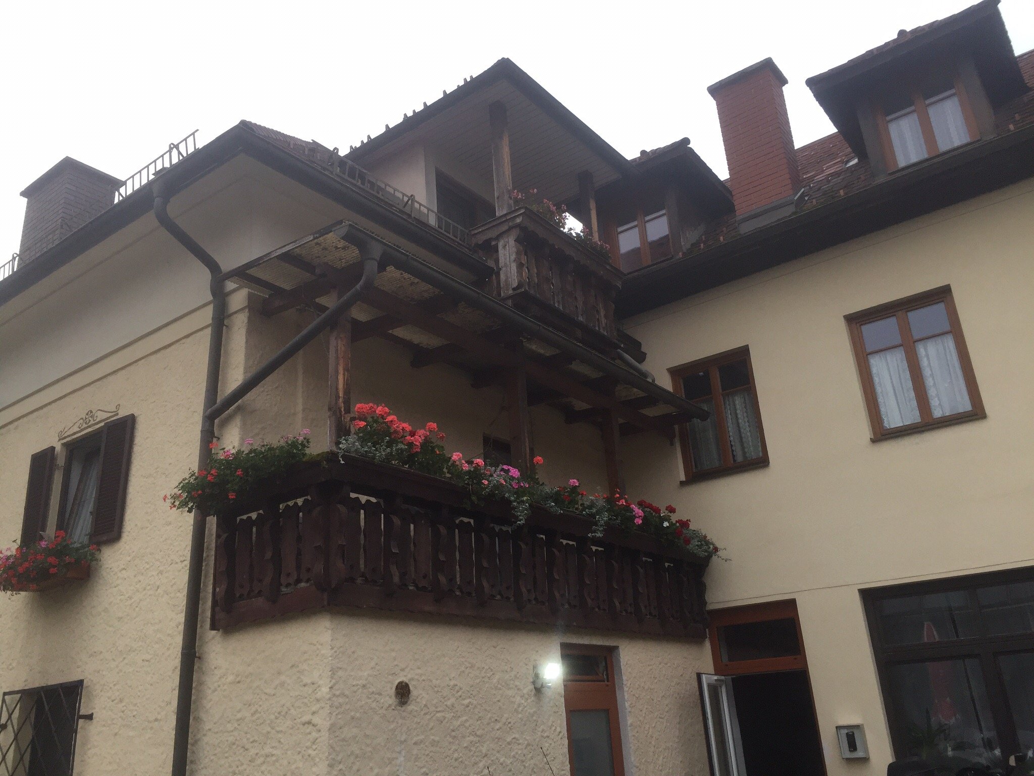 Kronenwirt Gasthof-官方