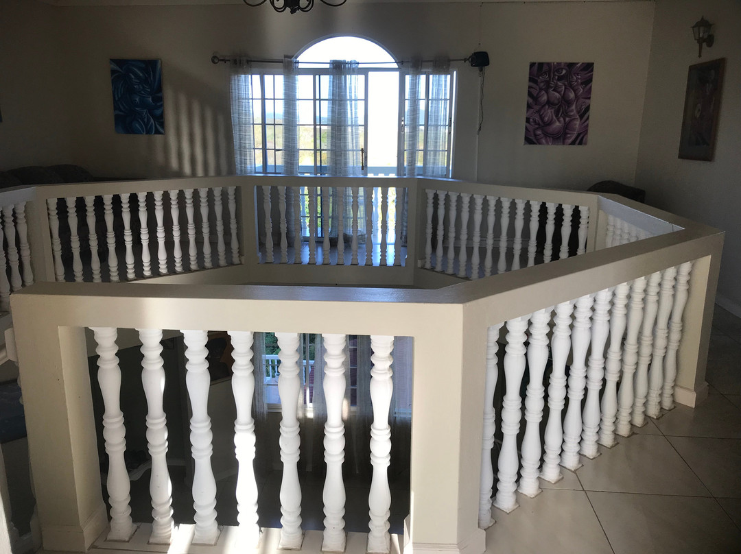 Retreat Guesthouse Luxury Suites主图