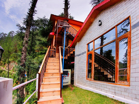 查尔乡村度假村主图