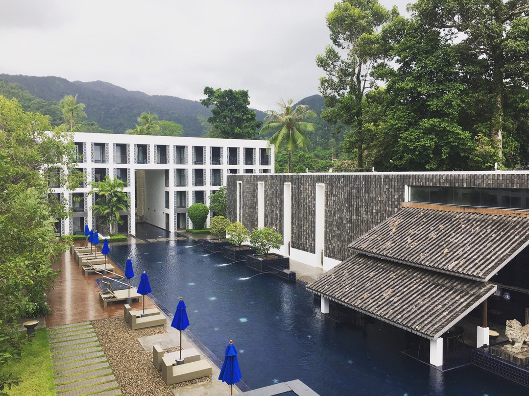 阿瓦度假酒店主图