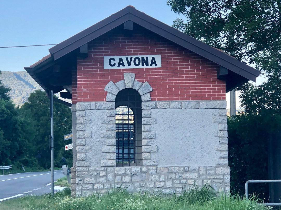 Monumento ai caduti di Cavona景点图片