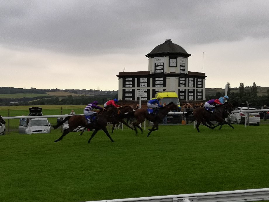 Pontefract Races景点图片
