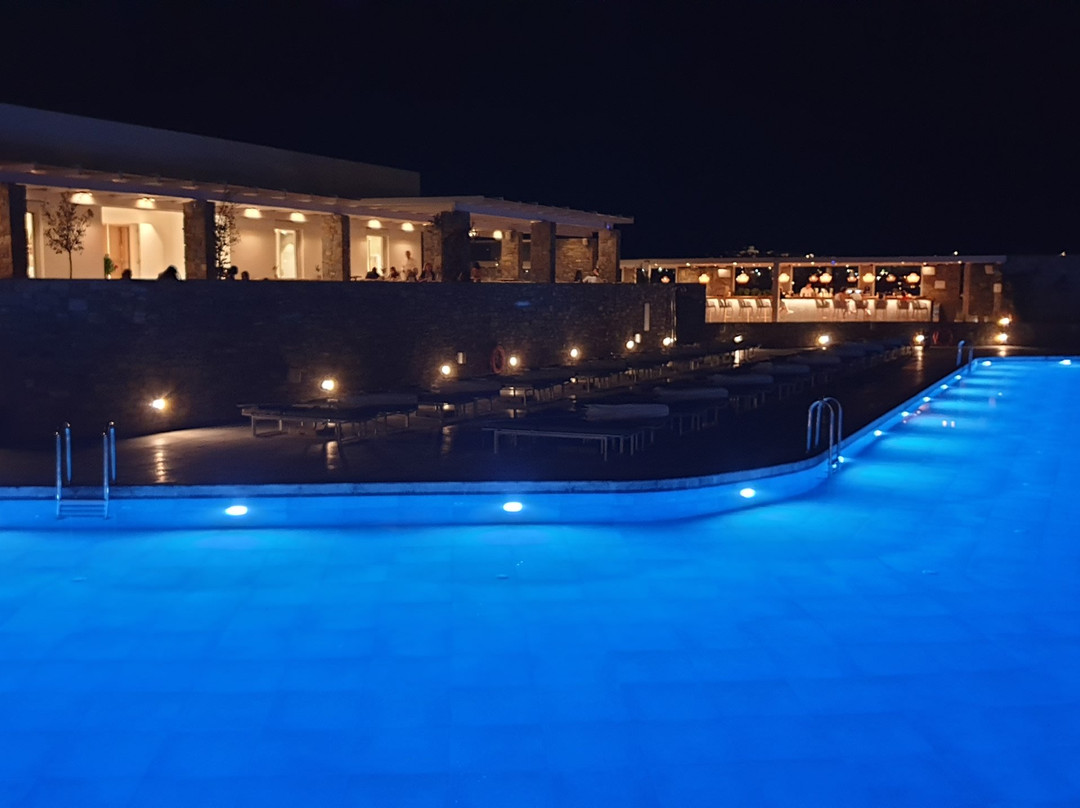 Summer Senses Luxury Resort主图