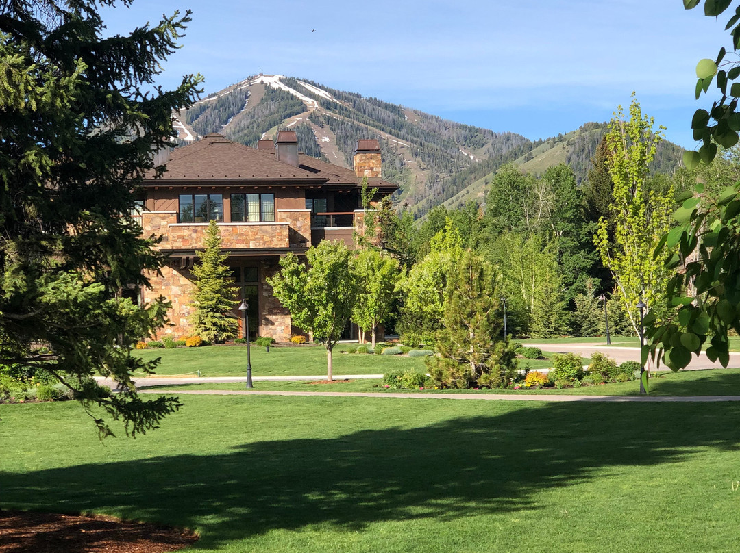 太阳谷小屋酒店主图