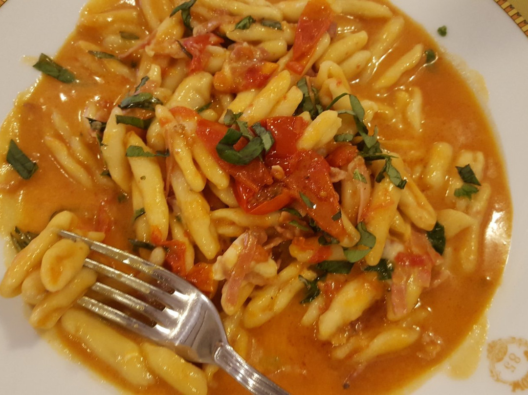 Yellow Park Hotel Restaurant主图