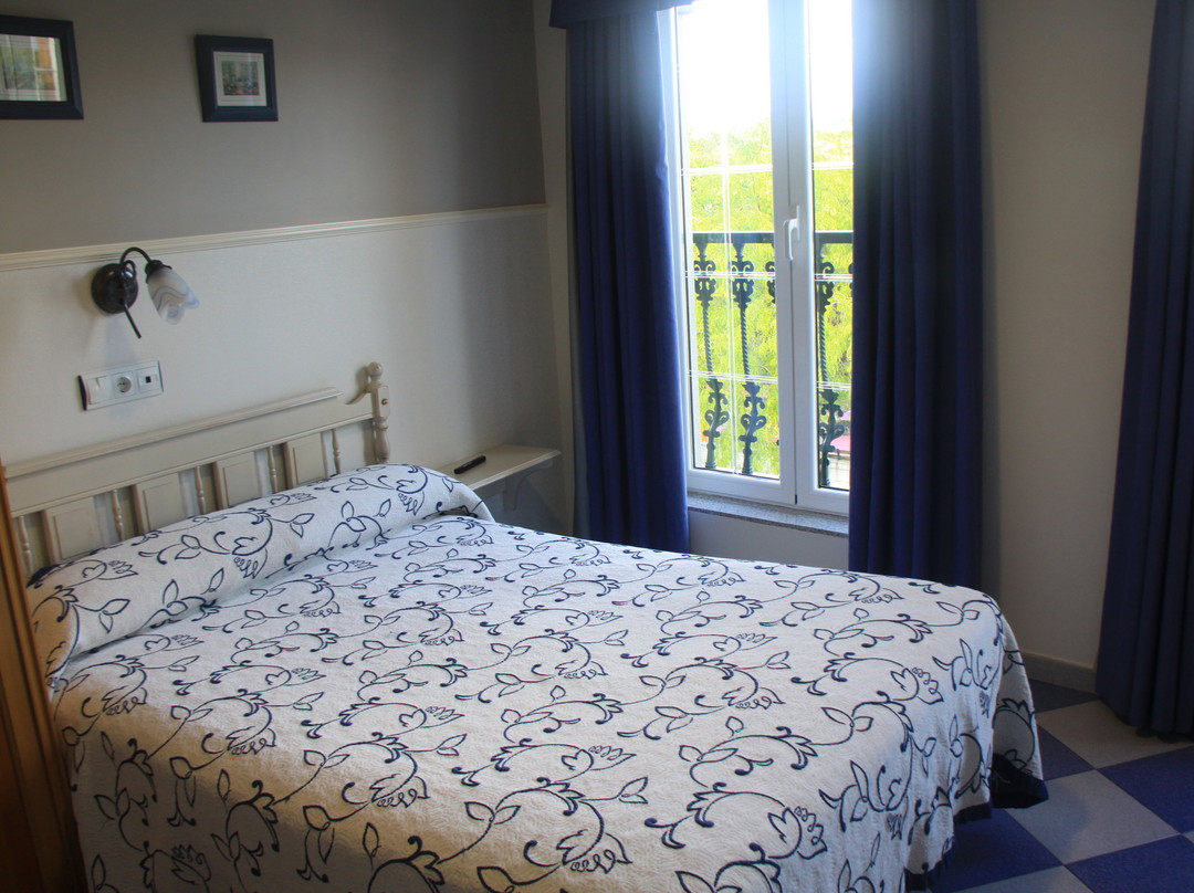 Hostal Linares主图