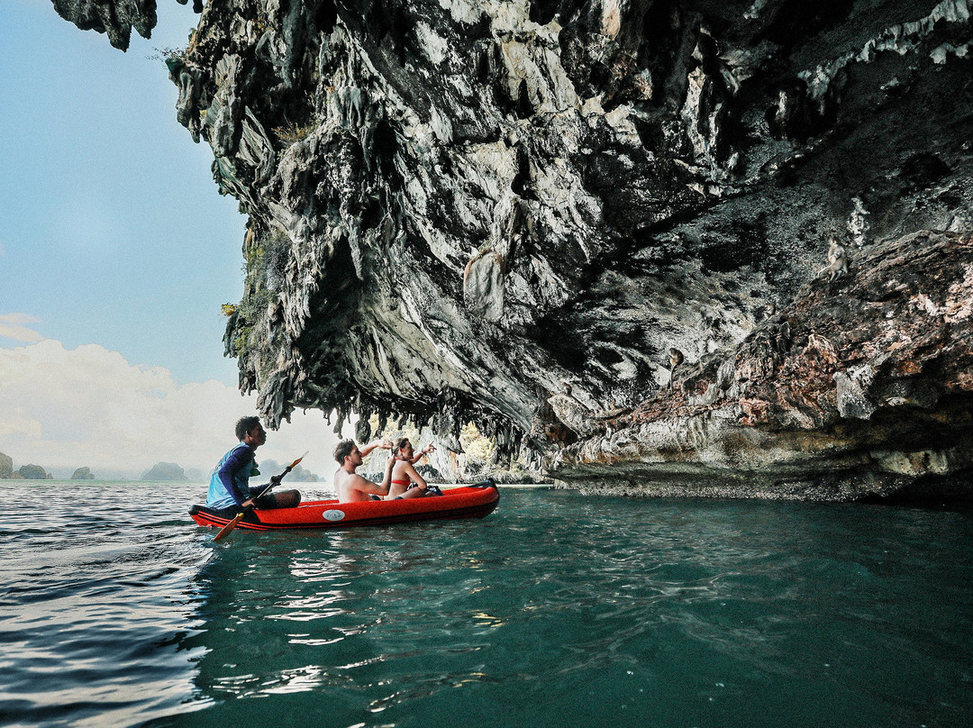 Sea Cave Canoe景点图片