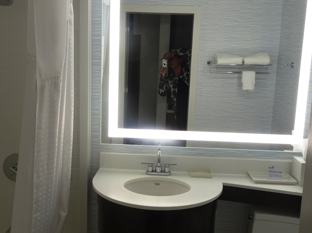 Comfort Inn & Suites主图