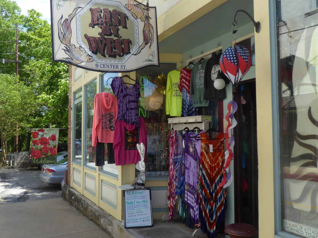 East by West-尤里卡斯普林斯必去景点