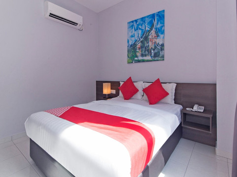 斯里林茂酒店主图