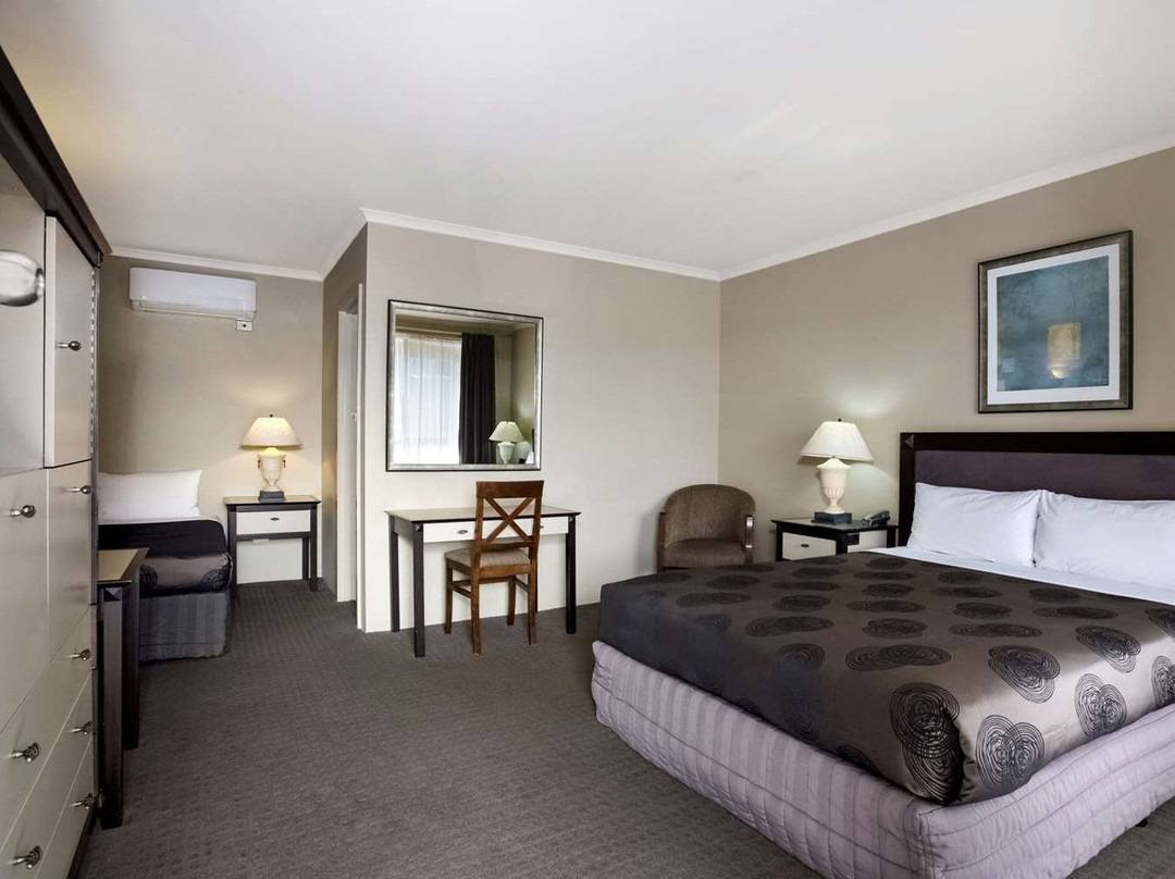 拉格伦舒适酒店主图