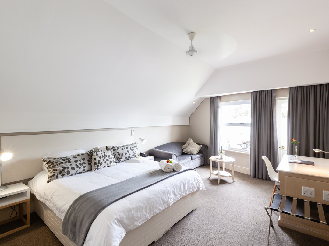 魁瑞湖旅馆主图