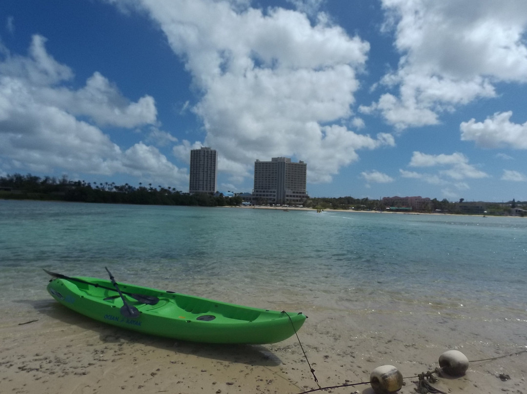 安华海滩度假酒店主图