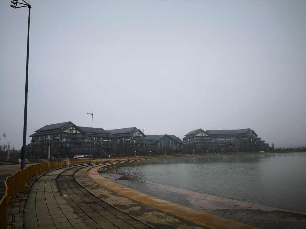 湖景国际酒店主图