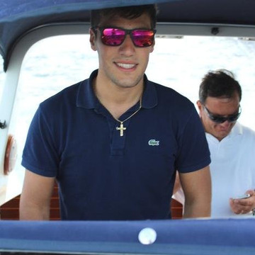 Crapolla charter di APREA PIETRO-波西塔诺必去景点