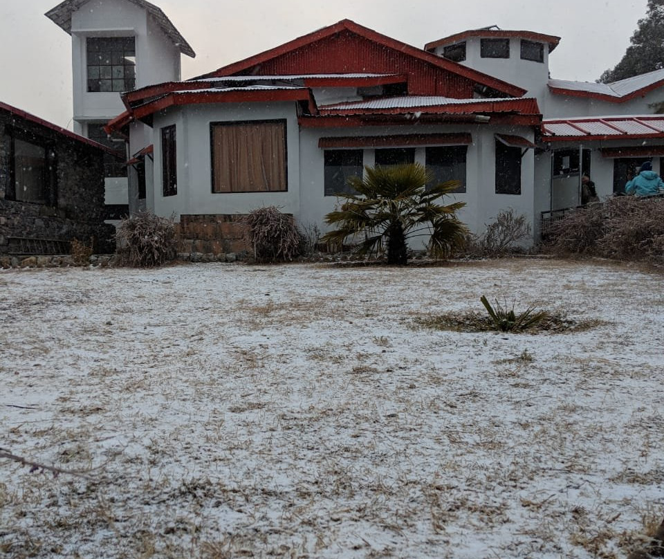 KMVN Tourist Rest House Binsar主图