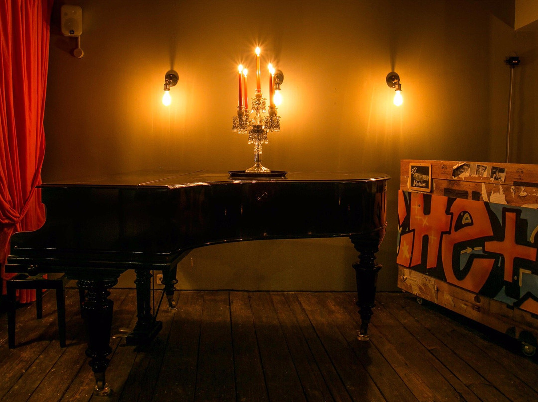 Badhaus Bar-威斯巴登必去景点