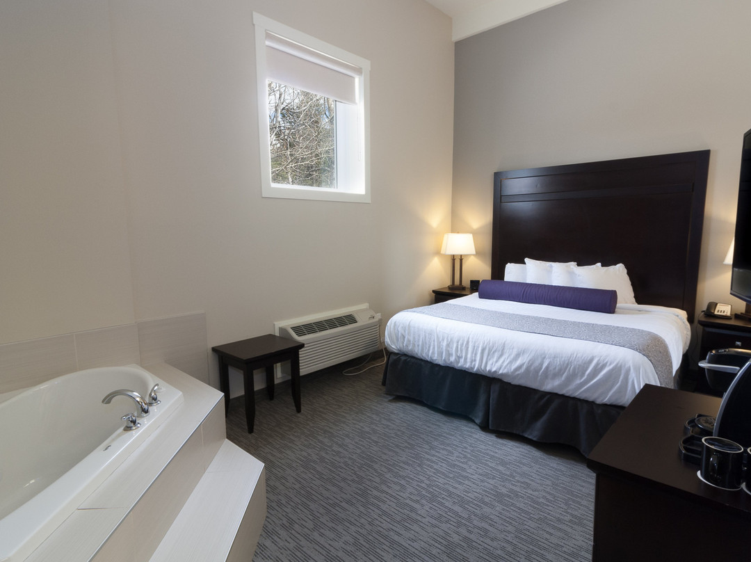 The Kanata Blairmore Hotel主图