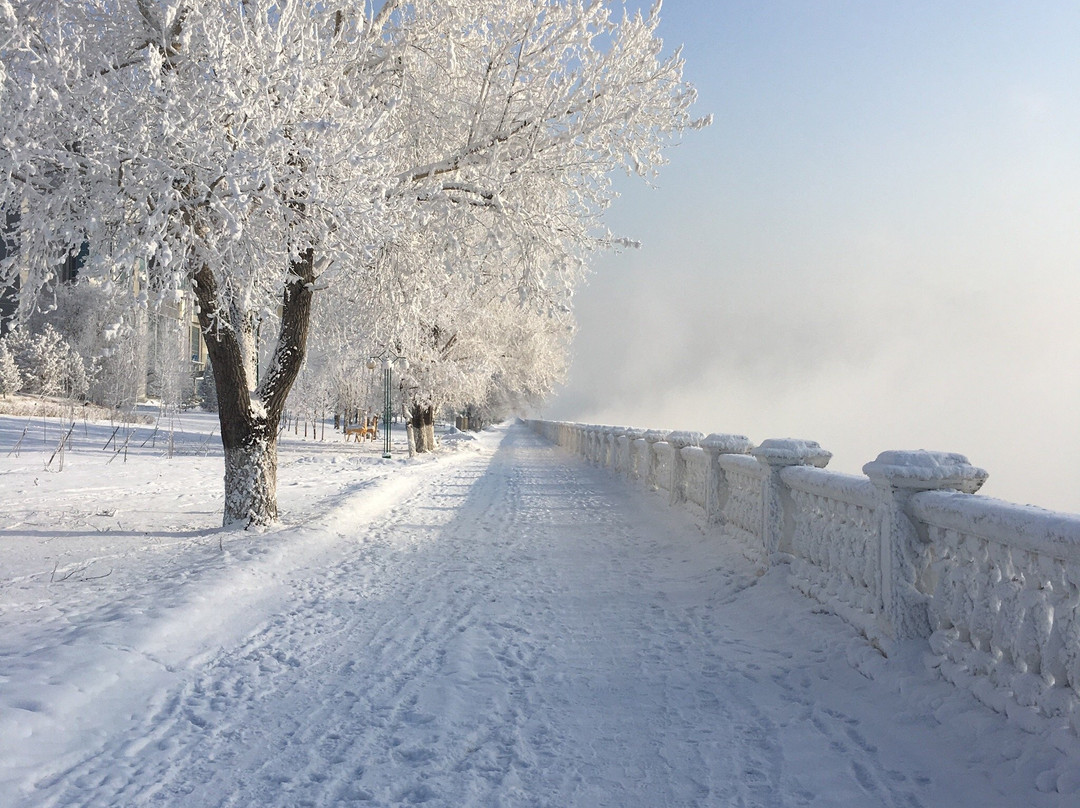 Slavskogo Embankment-厄斯克门必去景点