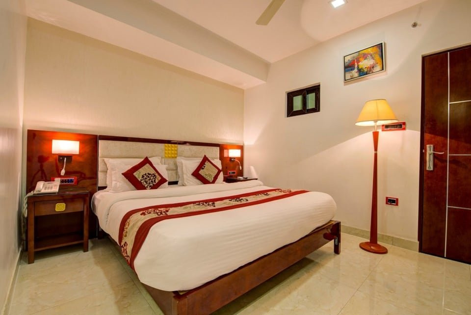 Republic Hotel主图