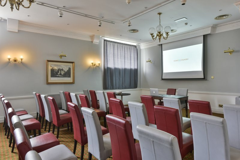 The Invercauld Arms Hotel主图