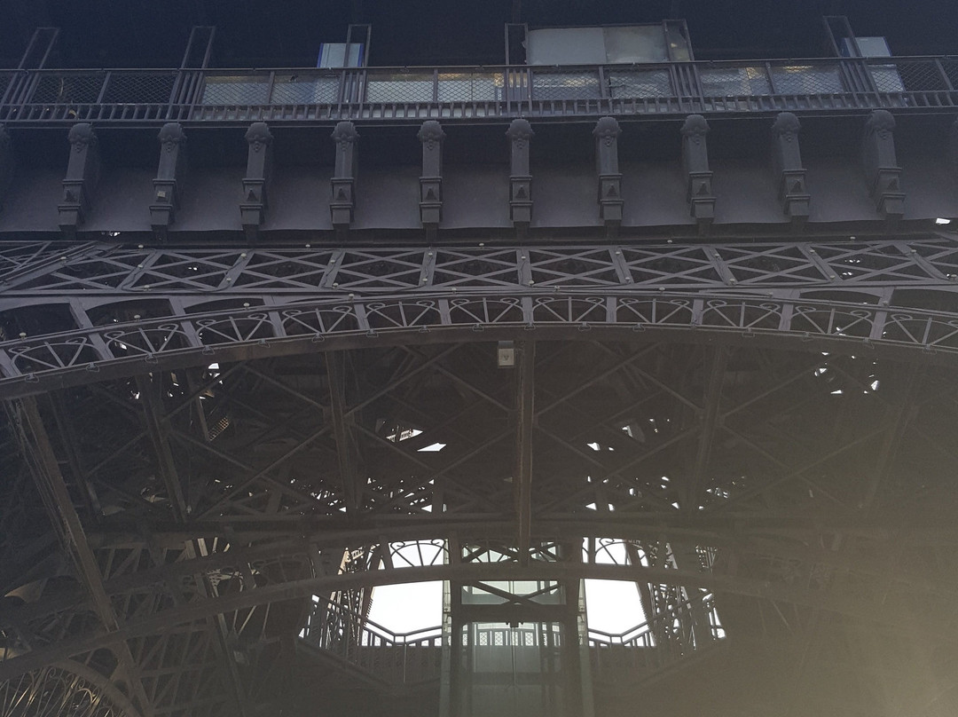 Eiffel Tower Replica-拉合尔必去景点