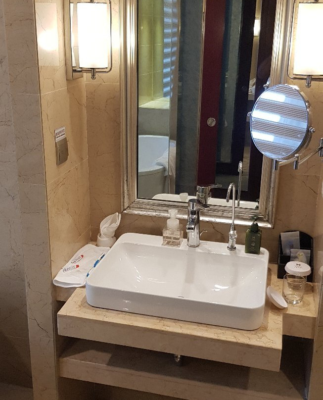 皮都国际酒店主图