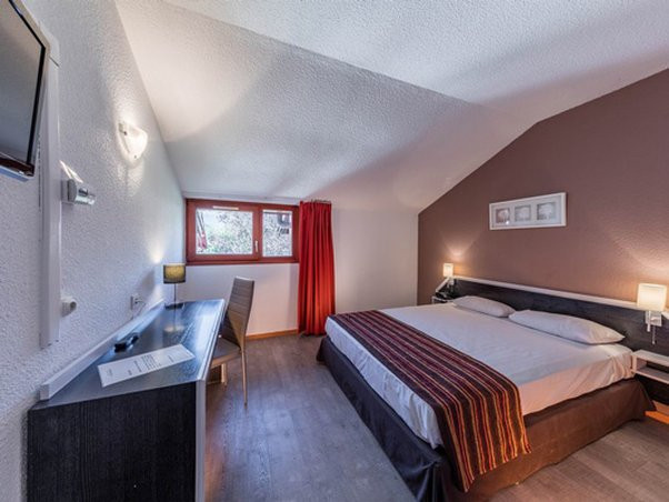 克洛斯杜拉克酒店主图