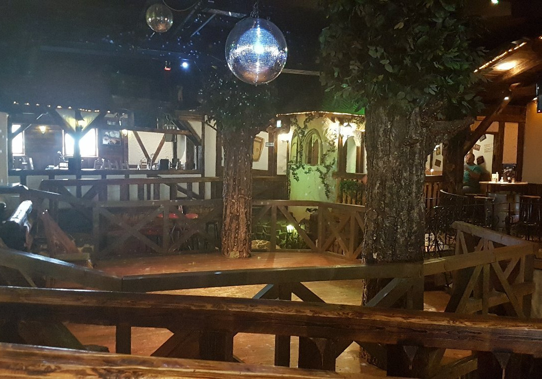 Zella-Mehlis餐馆和美食-Toschi's Station