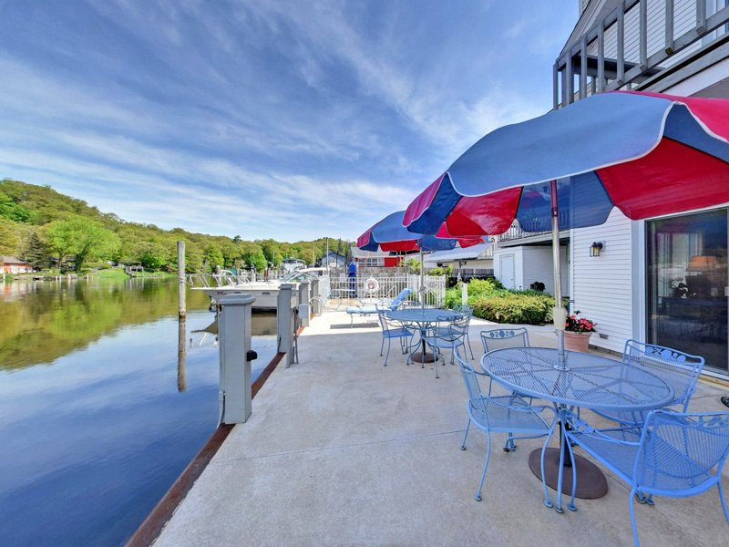 Bayside Inn