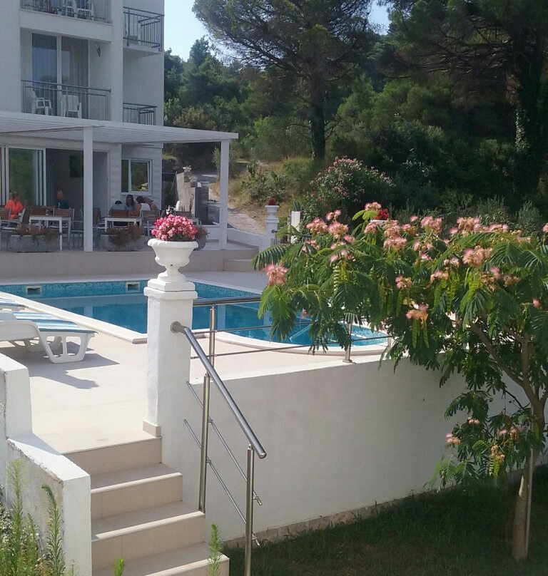 匹萨维克别墅酒店主图