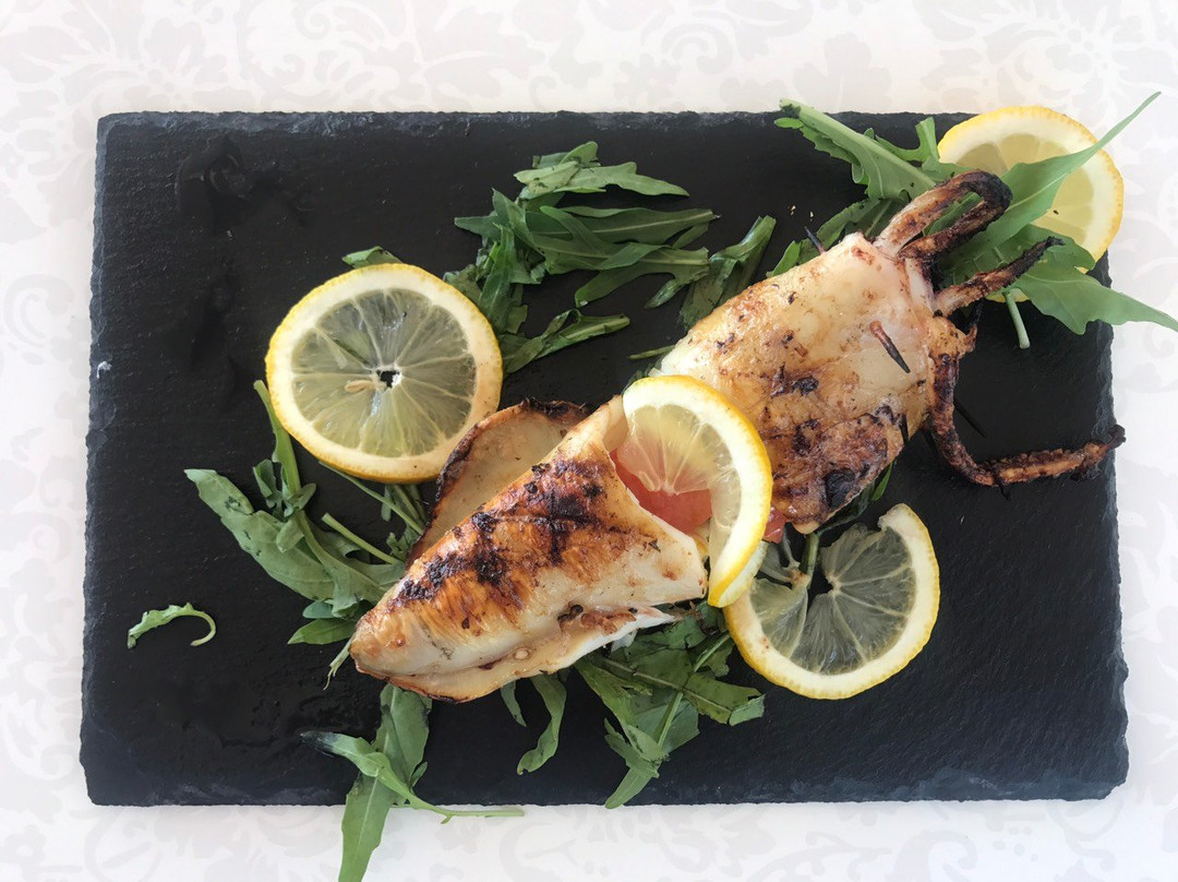 Gjilek餐馆和美食-Ionian Restaurant
