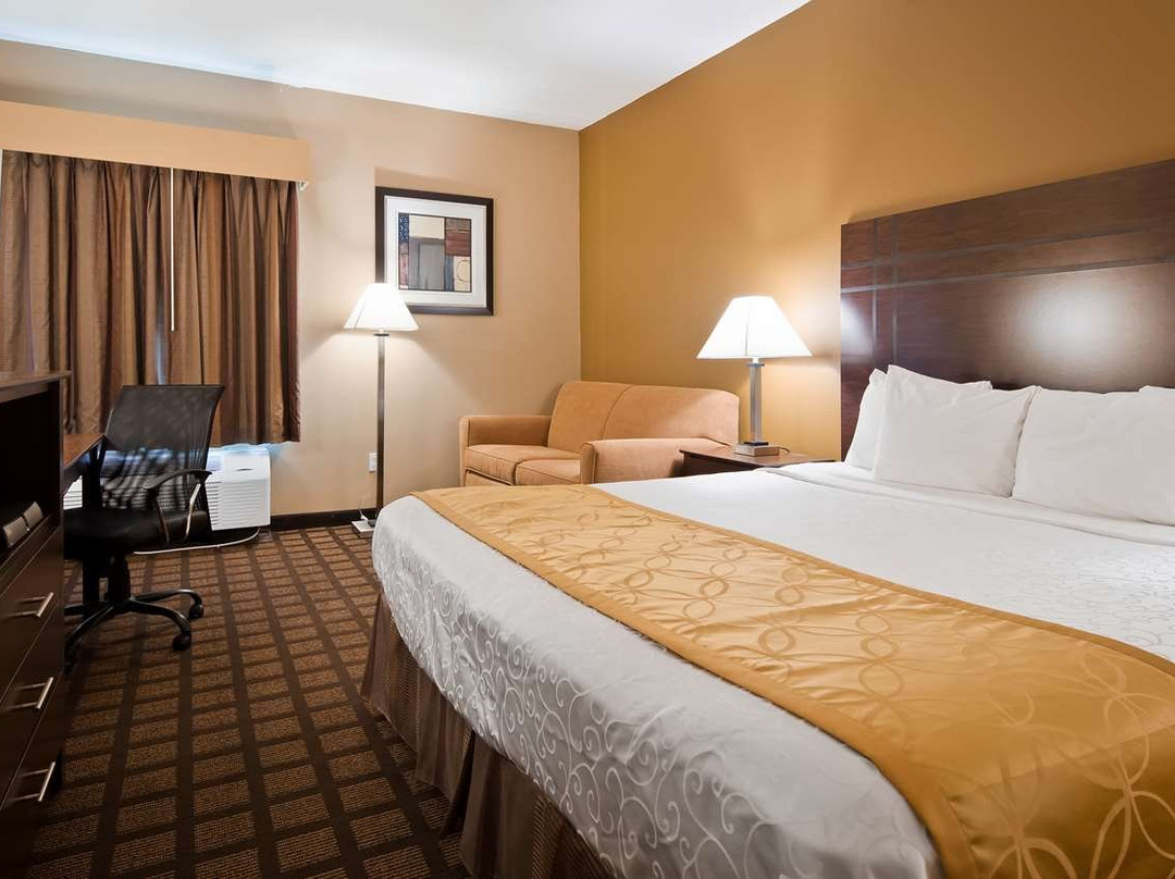 Best Western Plaza Hotel Saugatuck主图