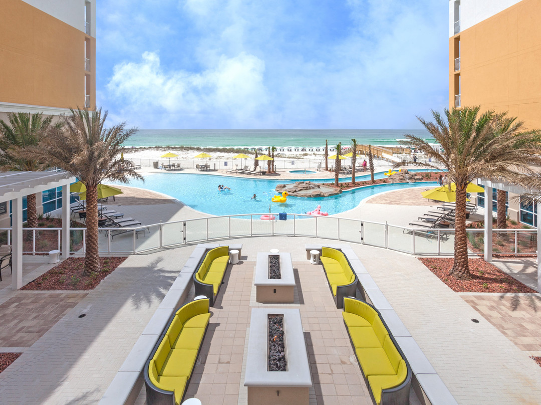 华尔顿堡滩希尔顿花园酒店主图