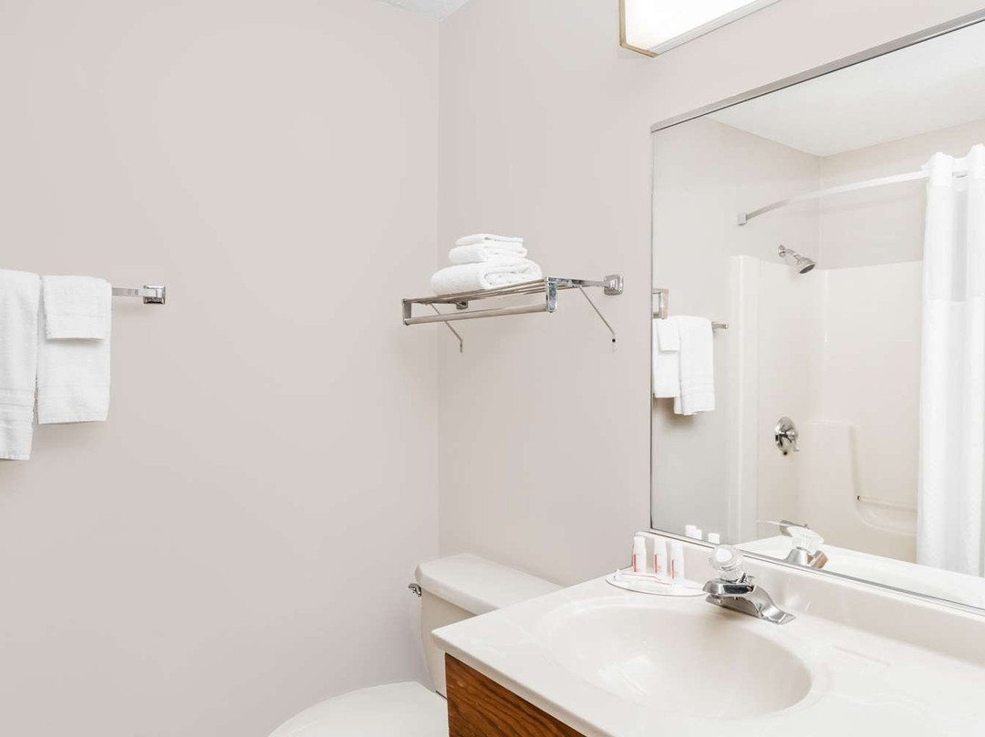 Watseka 24 Inn & Suites主图