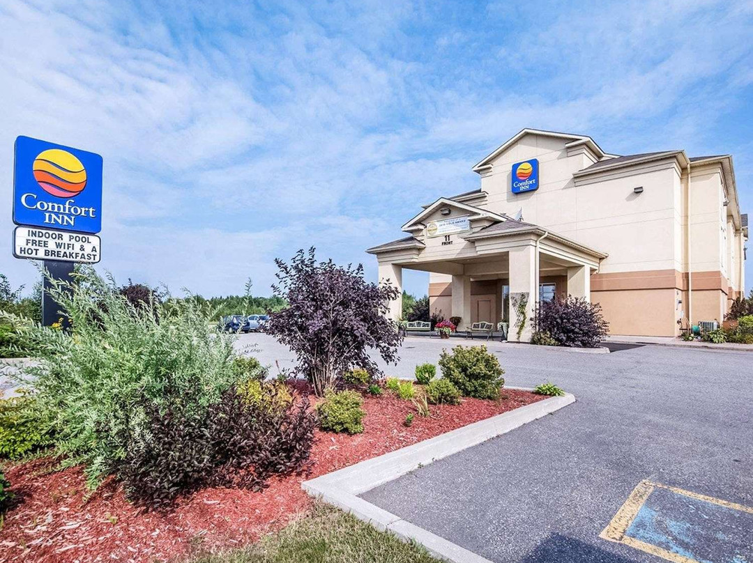 Comfort Inn Sturgeon Falls主图