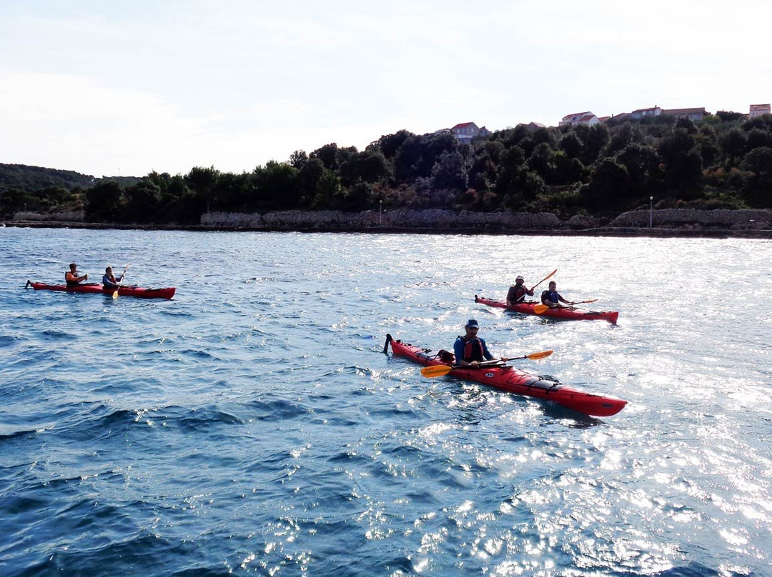 Spirit of Korkyra-伦巴达必去景点